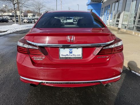 Used 2017 Honda Accord Sport image 12