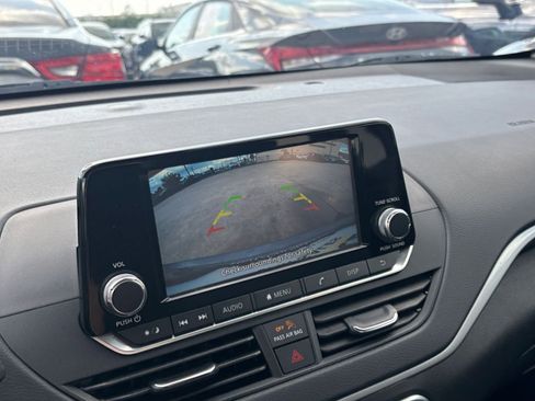 Used 2024 Nissan Altima 2.5 S image 22