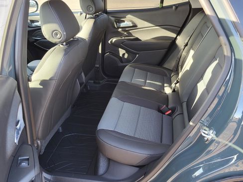 New 2026 Chevrolet Trax LT w/ Midnight Edition FWD image 13