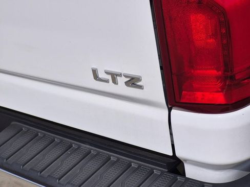 Used 2022 Chevrolet Silverado 2500 LTZ w/ Safety Package AWD/4WD image 10