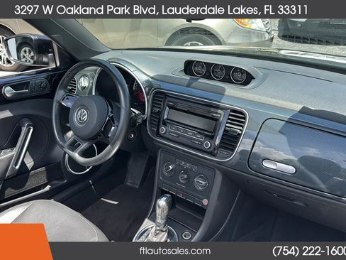 Used 2013 Volkswagen Beetle 2.0T FWD image 26