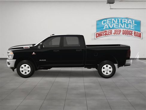 New 2025 RAM 2500 Big Horn image 3