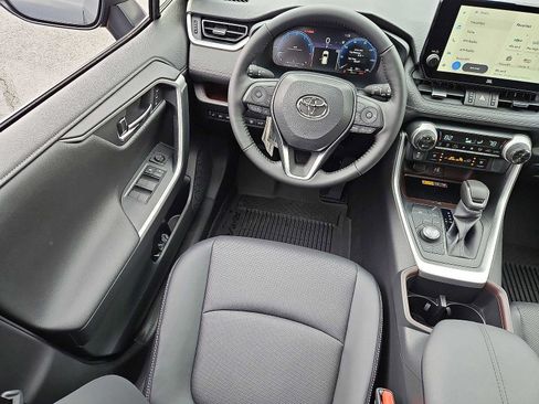 New 2025 Toyota RAV4 Limited image 15