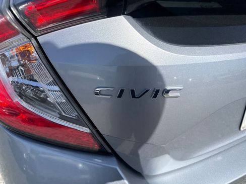Used 2018 Honda Civic Sport image 13