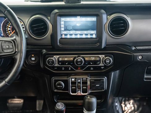 Used 2021 Jeep Gladiator Sport AWD/4WD image 33