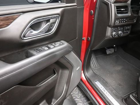 Used 2022 Chevrolet Tahoe Z71 w/ Luxury Package image 14