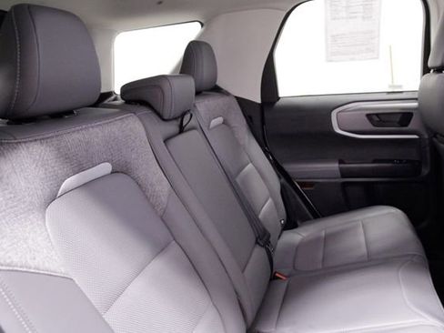 Used 2025 Ford Bronco Sport Badlands image 18