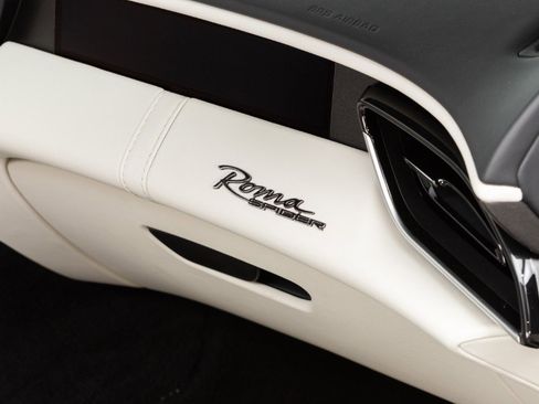 Used 2024 Ferrari Roma Spider image 67