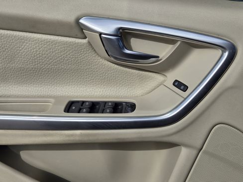 Used 2014 Volvo S60 T5 image 29