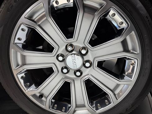 Used 2012 GMC Yukon XL Denali AWD/4WD image 8