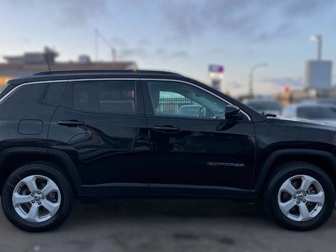 Used 2019 Jeep Compass Latitude image 4