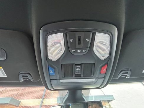 Used 2022 RAM 2500 Big Horn w/ Level C Equiment Group AWD/4WD image 36