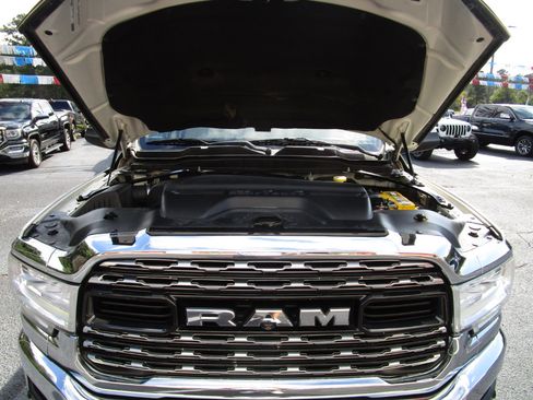 Used 2019 RAM 2500 Limited image 39