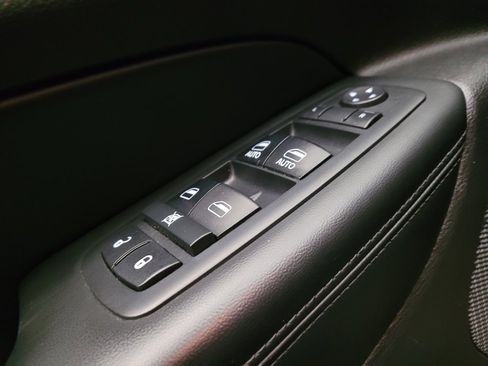 Used 2017 Jeep Grand Cherokee Laredo w/ Quick Order Package 23E AWD/4WD image 27