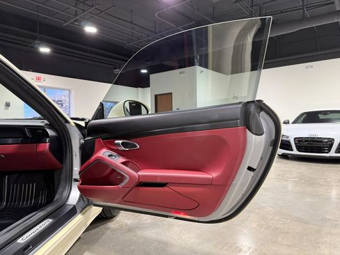 Used 2019 Porsche 911 Carrera 4 GTS image 63