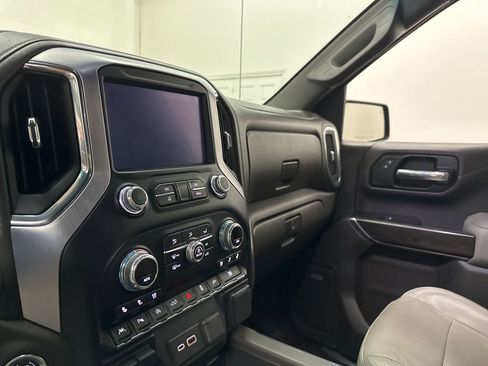 Used 2019 GMC Sierra 1500 SLT image 35