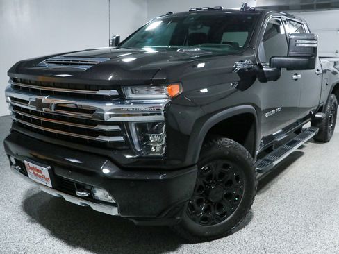 Used 2022 Chevrolet Silverado 2500 High Country AWD/4WD image 33