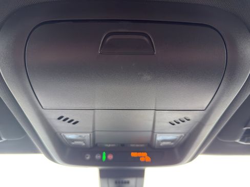 Used 2024 Chevrolet Equinox RS w/ LPO, Floor Liner Package AWD/4WD image 23