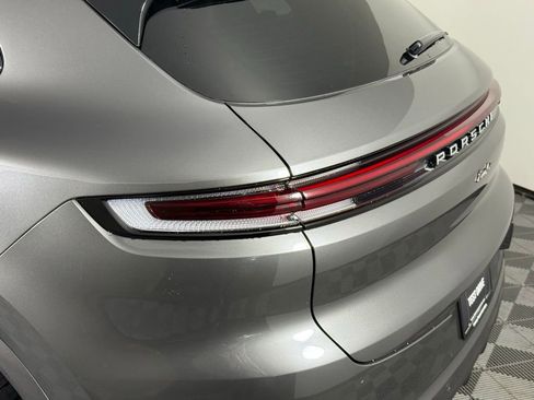 New 2026 Porsche Cayenne Turbo AWD/4WD image 16