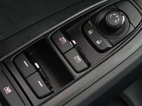 New 2026 Subaru Crosstrek 2.5i Premium image 18