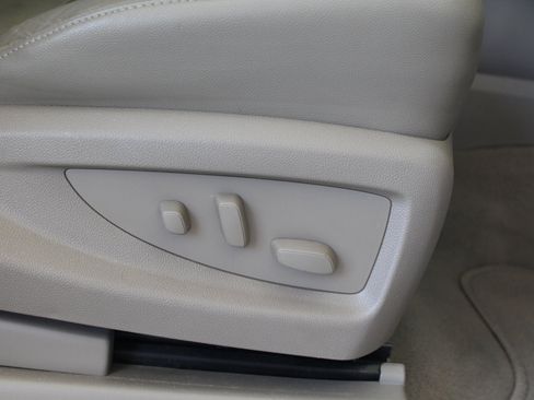 Used 2019 Chevrolet Suburban LT AWD/4WD image 20