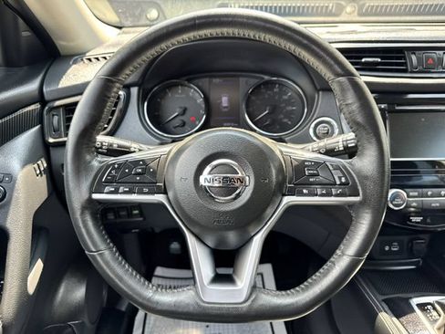 Used 2018 Nissan Rogue SL w/ Premium Package AWD/4WD image 23