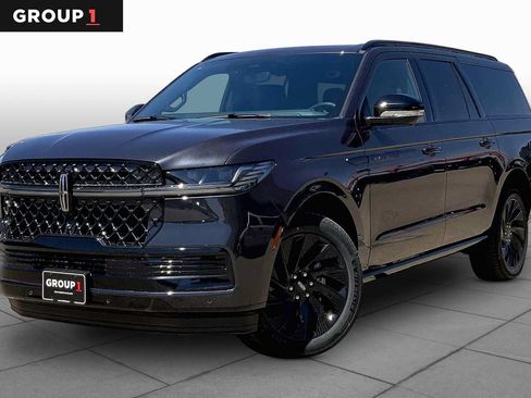 New 2026 Lincoln Navigator L Reserve w/ Jet Appearance Package AWD/4WD image 1