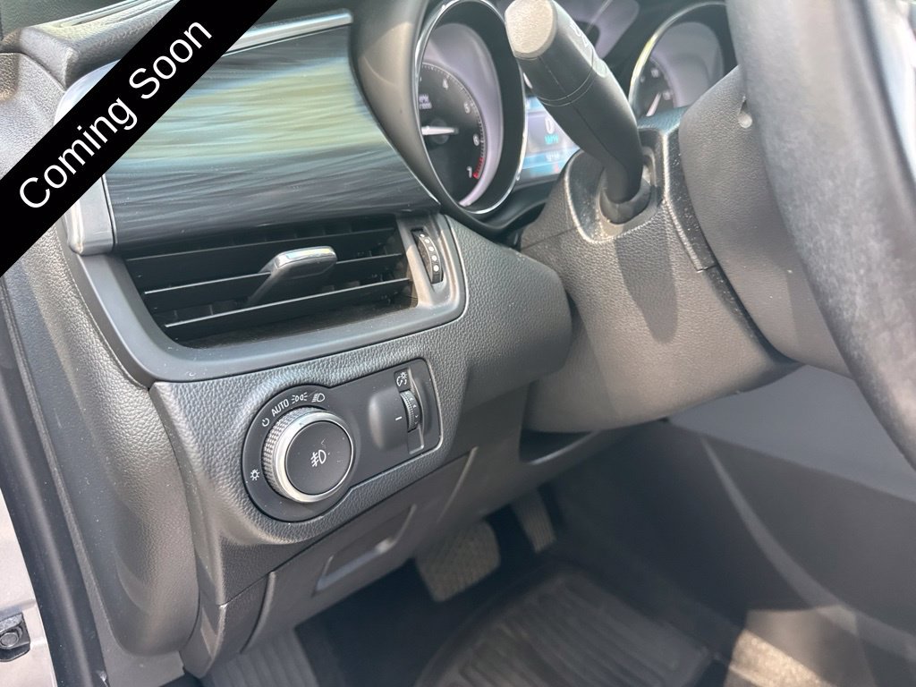 Used 2020 Buick Envision Essence w/ Experience Buick Package FWD image 33