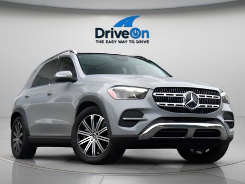 Used 2024 Mercedes-Benz GLE 450 4MATIC w/ Winter Package image 10