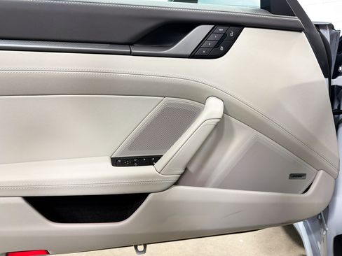 Certified 2025 Porsche 911 Carrera RWD image 20