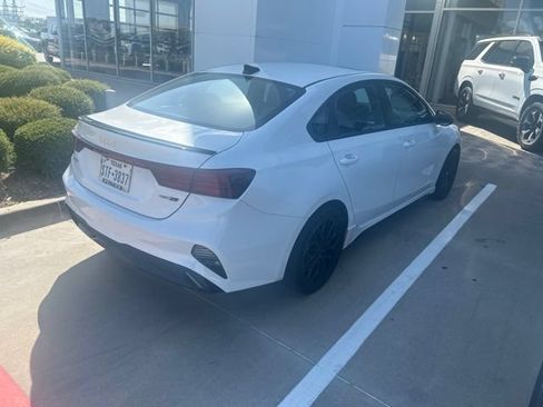 Used 2023 Kia Forte GT-Line w/ GT-Line Premium Package FWD image 4