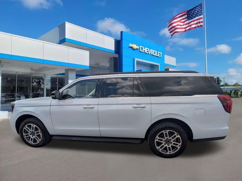 Used 2025 Ford Expedition Max Active AWD/4WD image 6