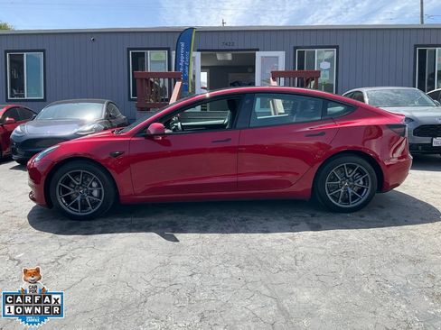 Used 2022 Tesla Model 3 Long Range AWD/4WD image 5