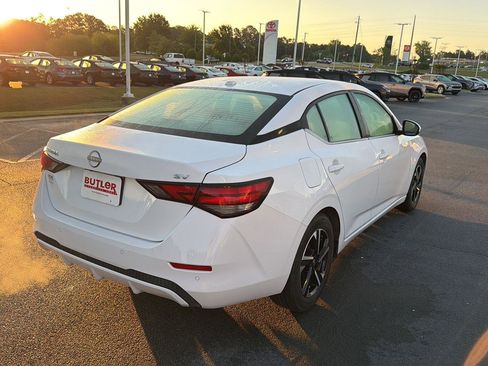 Used 2024 Nissan Sentra SV image 6