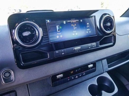 New 2025 Mercedes-Benz Sprinter 2500 image 14