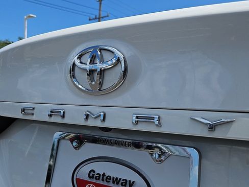 Used 2024 Toyota Camry LE FWD image 30