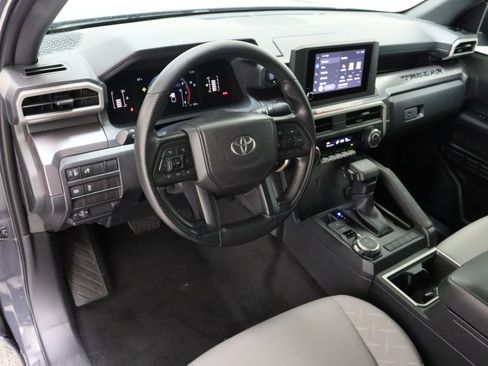 Certified 2025 Toyota Tacoma SR5 AWD/4WD image 13