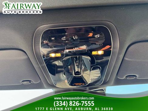 Used 2025 Mercedes-Benz C 300 4MATIC Sedan image 23