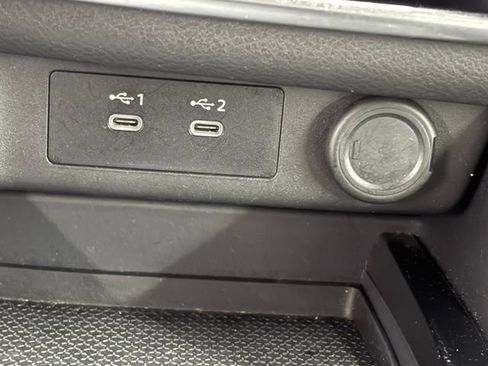 Used 2025 Nissan Rogue SV FWD image 29