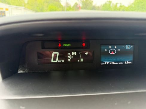 Used 2015 Toyota Prius V Three FWD image 35