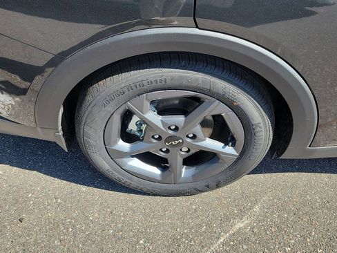 New 2026 Kia K4 LXS image 37