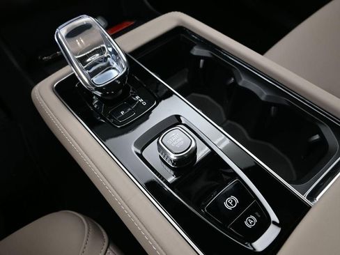 New 2026 Volvo XC90 B6 Plus AWD/4WD image 18