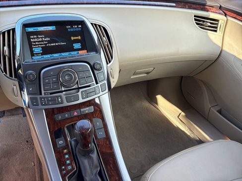 Used 2013 Buick LaCrosse Leather w/ Entertainment Package FWD image 7