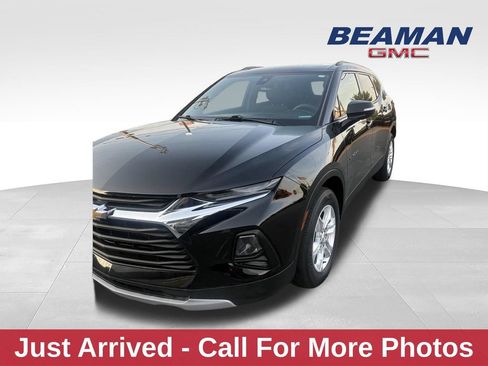Used 2022 Chevrolet Blazer LT FWD image 1
