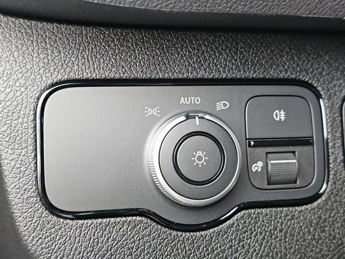 New 2025 Mercedes-Benz Sprinter 2500 image 21