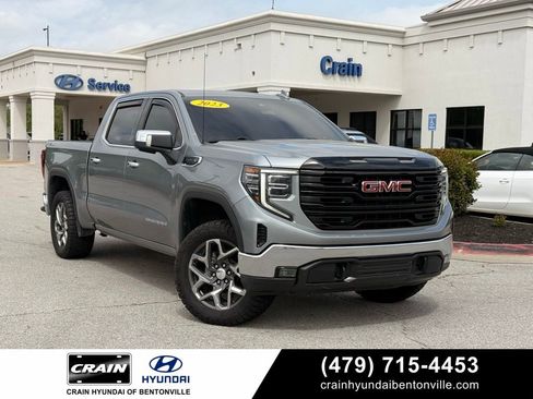 Used 2023 GMC Sierra 1500 SLT w/ SLT Premium Package AWD/4WD image 1