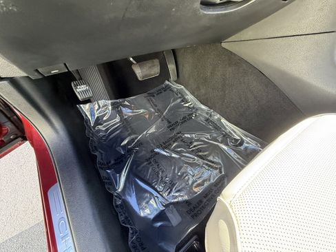 Used 2023 Chrysler 300 Touring L w/ Popular Equipment Group image 17