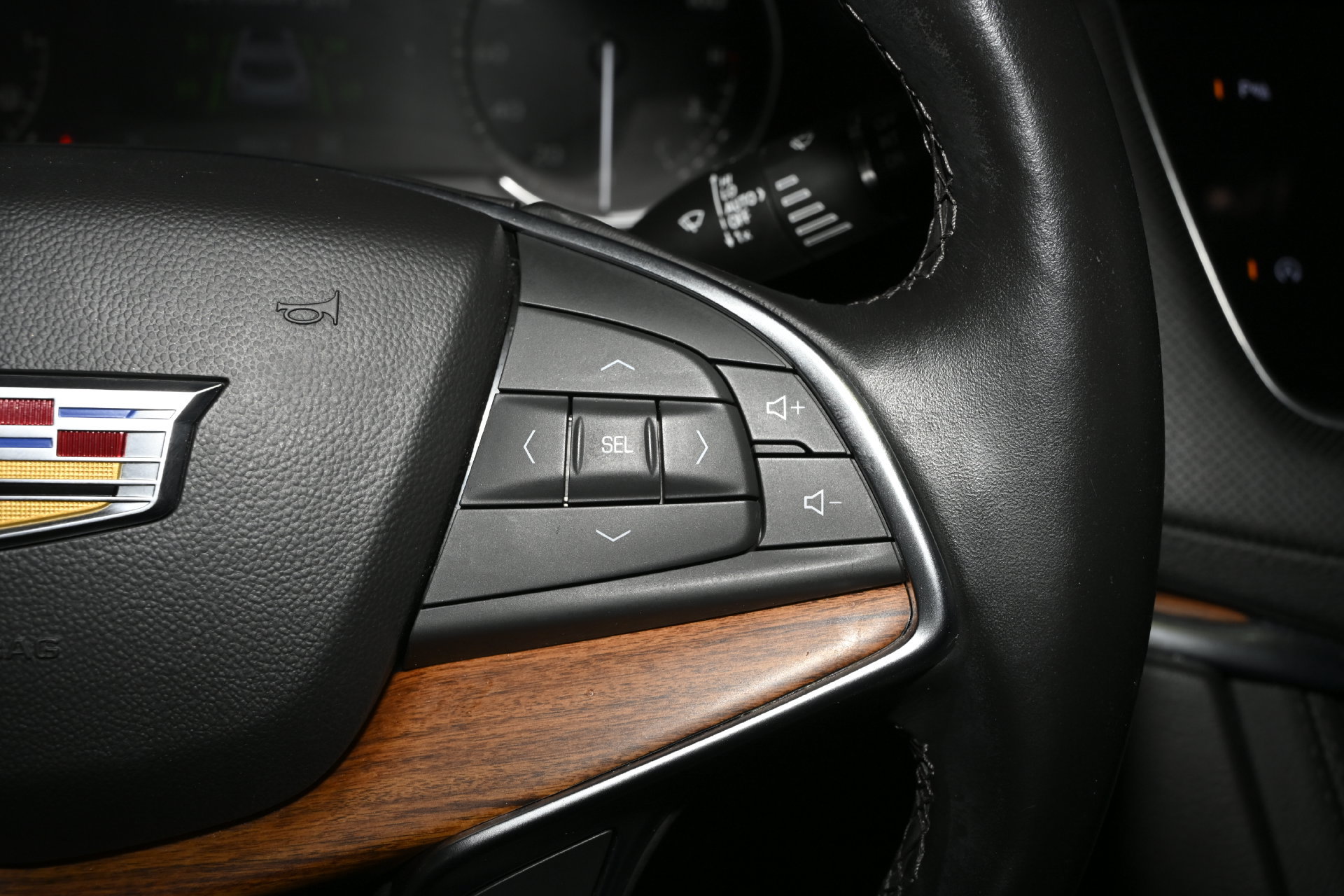 Used 2024 Cadillac XT5 Premium Luxury AWD/4WD image 36