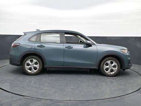 Certified 2024 Honda HR-V LX image 9