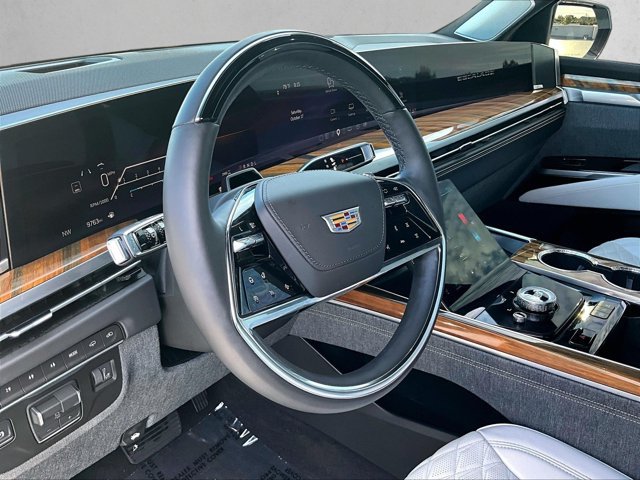 Used 2026 Cadillac Escalade Platinum Sport w/ LPO, ONYX Package AWD/4WD image 14